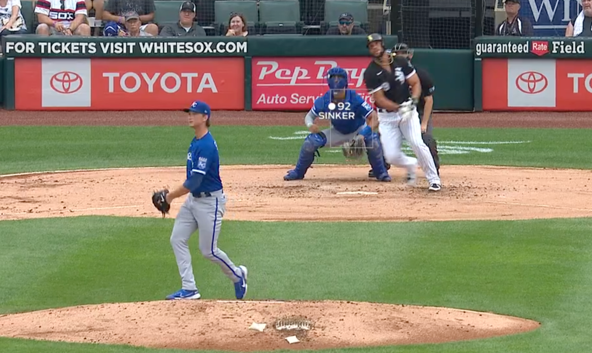 Singer dances around trouble