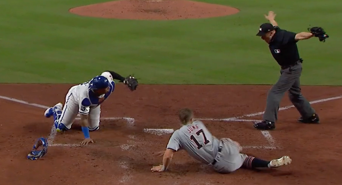 Tigers maul Royals; sweep the series