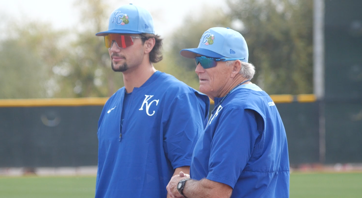 Jac Caglianone and Rusty Kuntz talkin' ball.